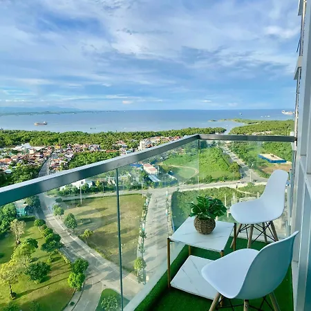 Soothing Seaview Units In Mactan Newtown Apartment