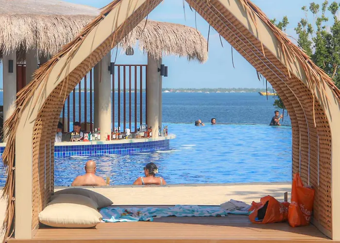 Soothing Seaview Units In Mactan Newtown *