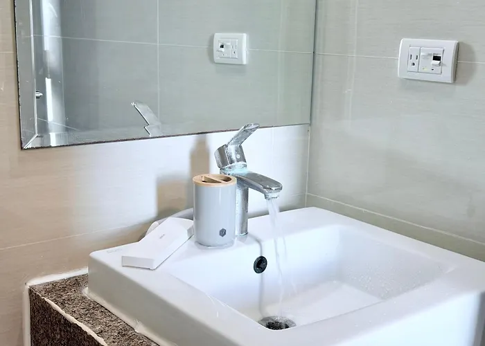 Soothing Seaview Units In Mactan Newtown